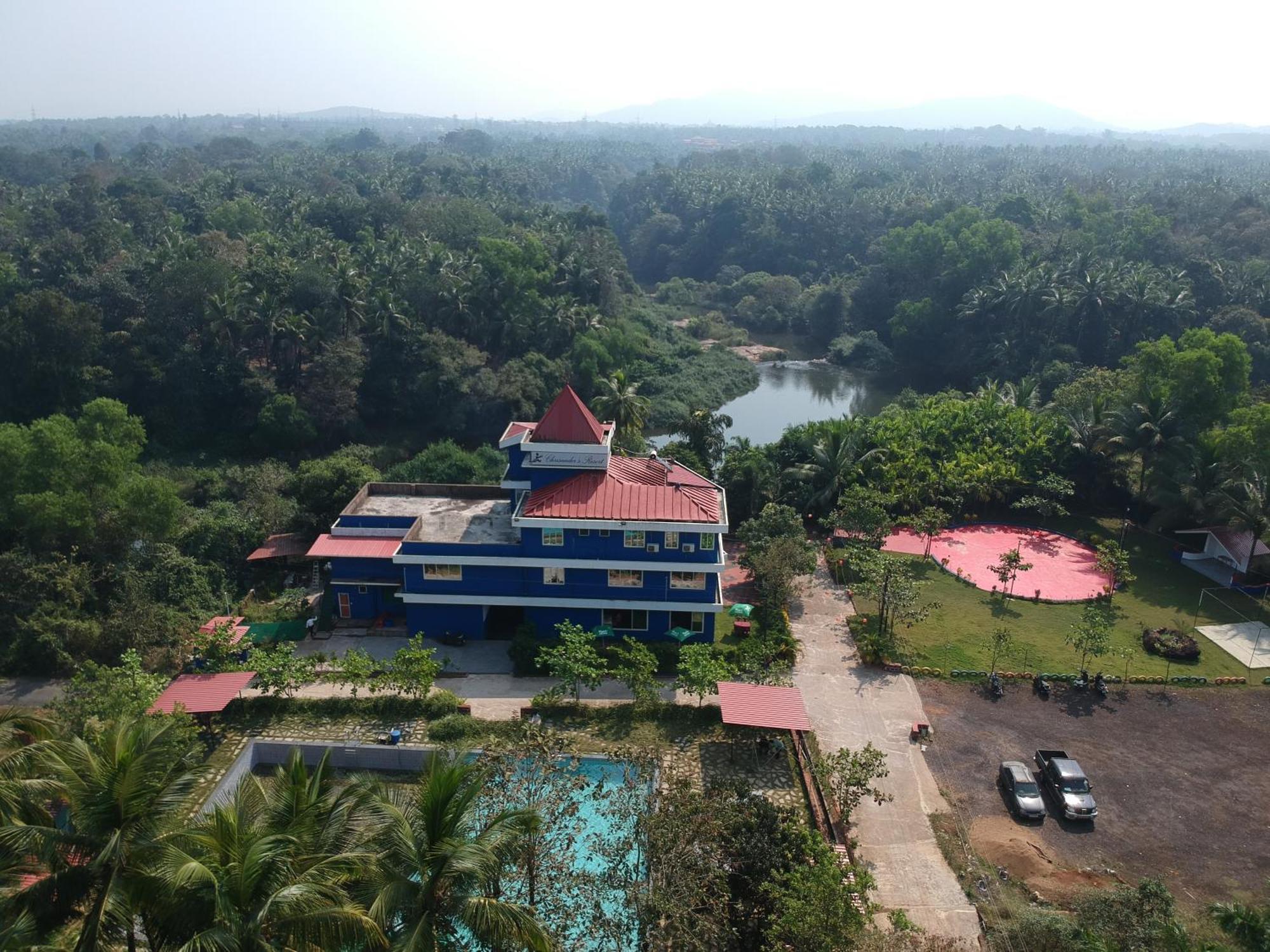 Chrisander'S Resort Quepem Exterior photo